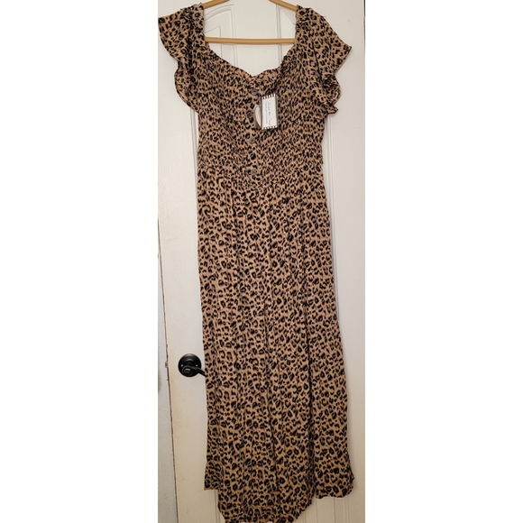 NWT Flowy Cheetah Romper - Picture 1 of 3